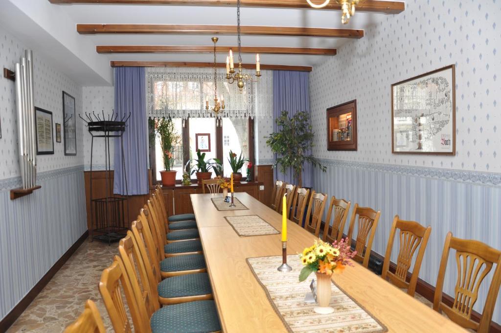 Hotel Goldene Sonne Arnstadt Luaran gambar